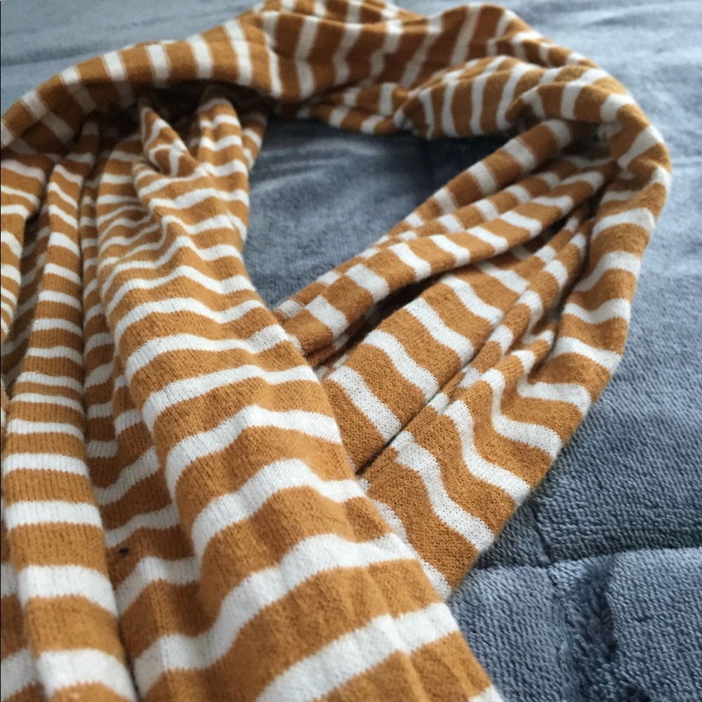 Striped Fashion Scarf